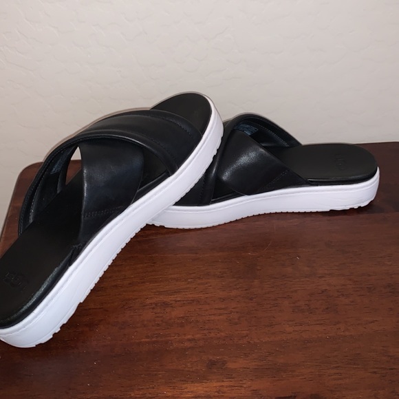 UGG BRAND NEW SIZE 10 W ZAYNE CROSSBAND LEATHER SLIDE SANDALS - Picture 6 of 14